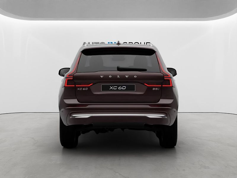 Volvo XC60 (2026) BRIGHT B5 PLUS, vzduch.odpr. - fotka 3 z 9
