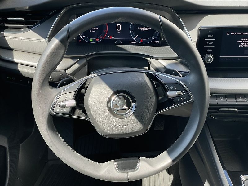 Škoda Octavia 2,0 TDI DSG Ambition Plus LED - fotka 7 z 19