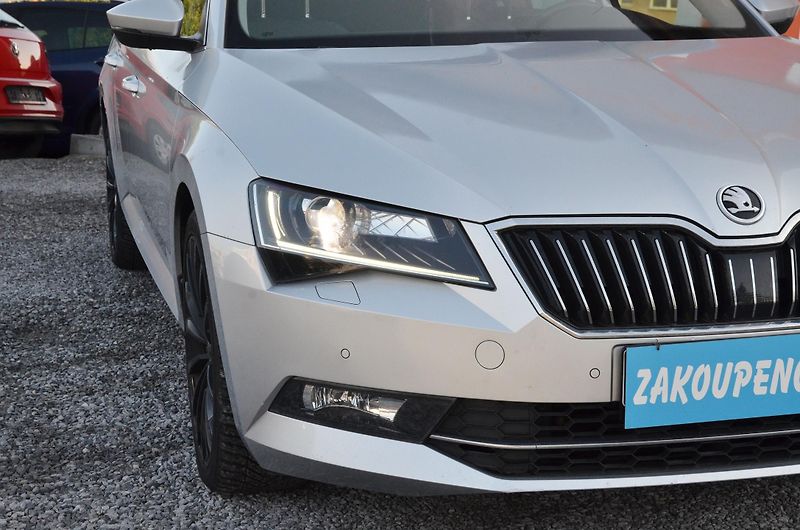 Škoda Superb (2017) 1.8 TSi DSG STYLE / ČR / PANO - fotka 10 z 46