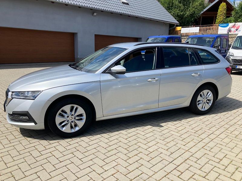 Škoda Octavia (2023) 2.0TDI 110kW DSG 4X4 EL.TZ - fotka 9 z 33