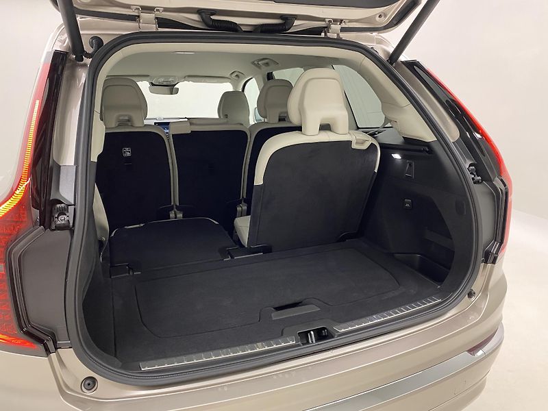 Volvo XC90 (2026) B5 AWD AUT BRIGHT PLUS 7míst - fotka 22 z 71