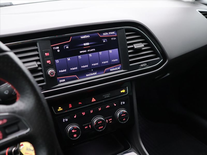 Seat Leon 1,4 TSI FR LED Kůže CZ - fotka 17 z 28