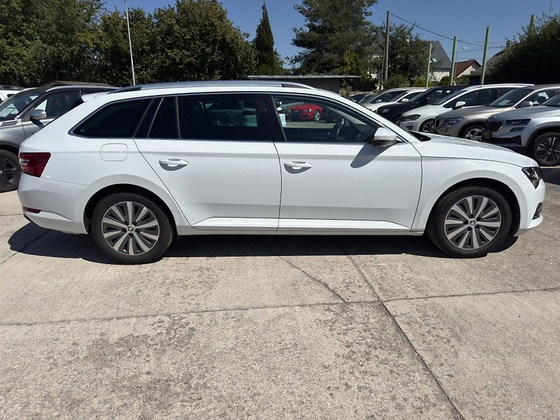 Škoda Superb - fotka 3 z 7