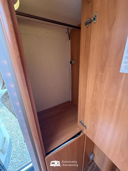 Hymer Ostatní (2009) Tramp T 674 SL Fiat, Markíza - fotka 12 z 30