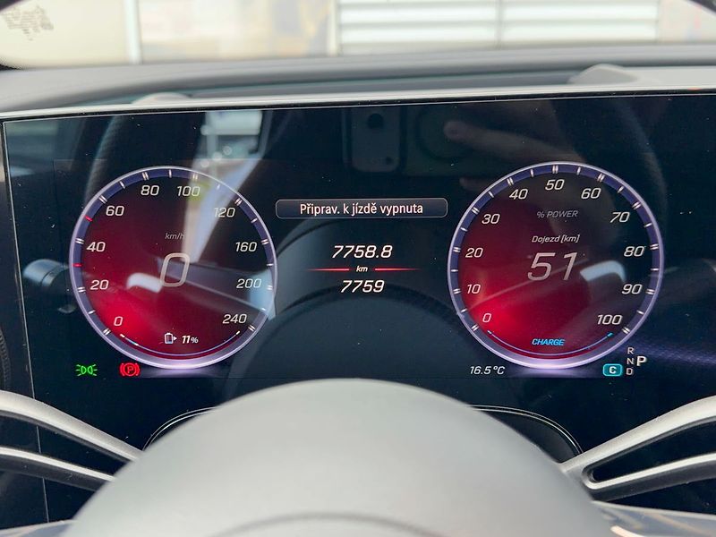 Mercedes-Benz GLC 400 4MATIC EQ AMG - fotka 18 z 37