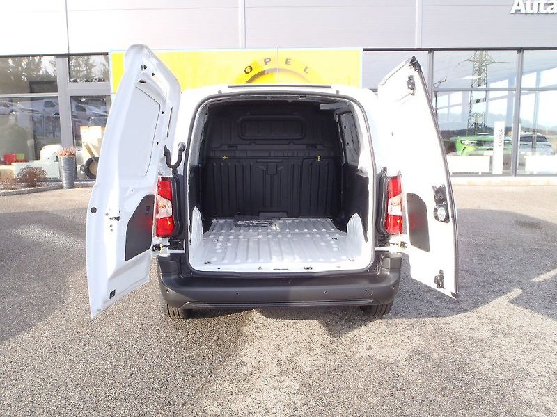 Opel Combo Van L1H1 1.2Turbo - fotka 21 z 23