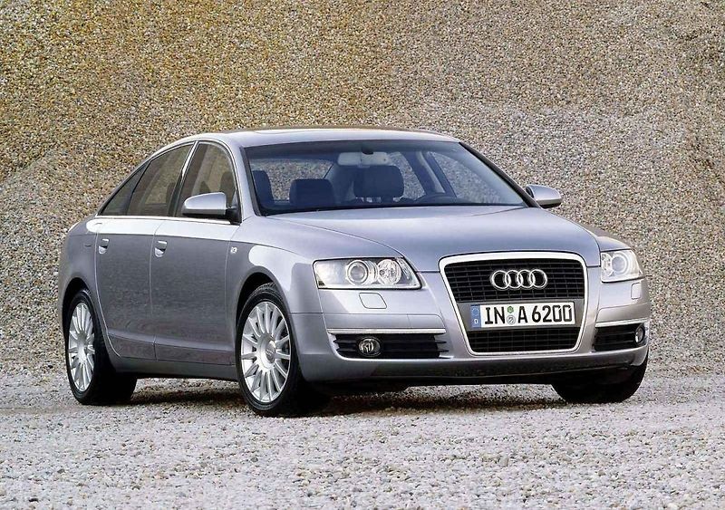 Kromě klasických verzí modelu A4 jsou spolehlivé i verze Sportback a kupé