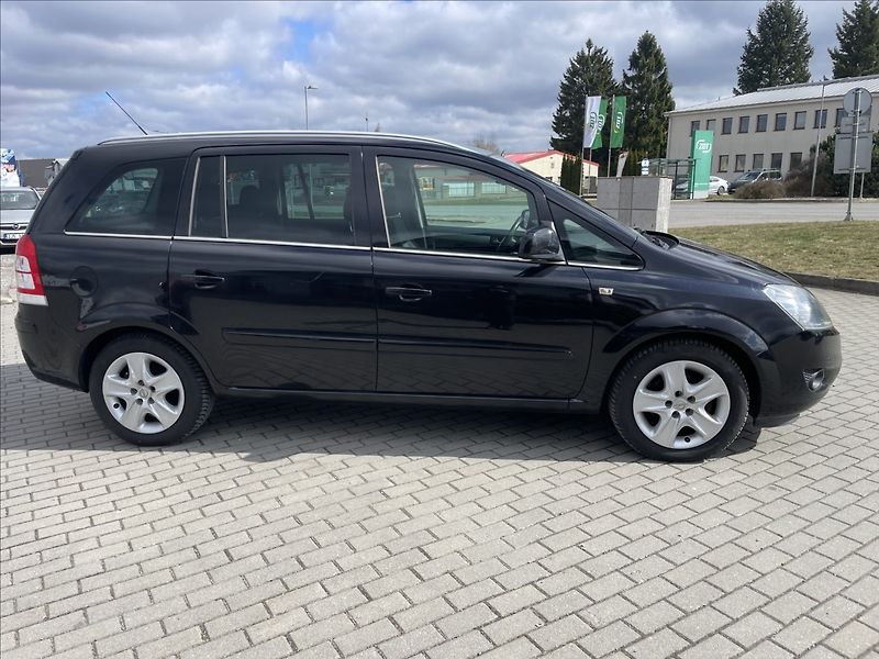 Opel Zafira 1,6 i 16V 85kw 7míst Tažné TOP - fotka 33 z 34