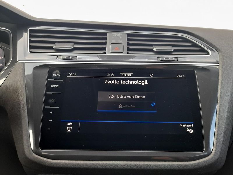 Volkswagen Tiguan Life 2,0 TDI 110 kW,7-míst - fotka 21 z 22