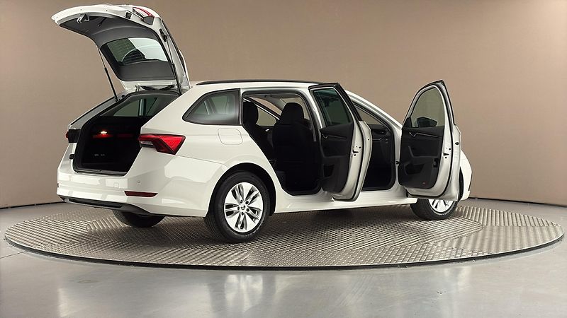 Škoda Octavia 2.0 TDI Ambition Combi - fotka 6 z 24