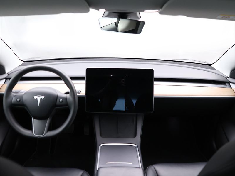 Tesla Model 3 Long Range 75kWh AWD sOH 96,4% - fotka 25 z 32