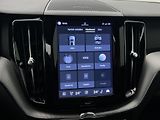 Volvo XC60 B4 AWD R-DESIGN AUT CZ - náhled 36