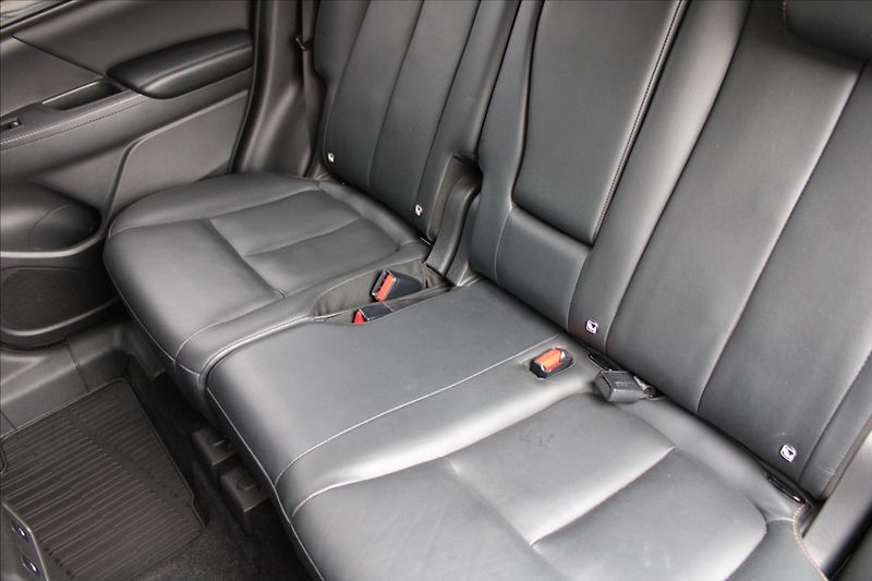 Mitsubishi Eclipse Cross 1,5 T  AUTOMAT,4x4,INSTYLE - fotka 33 z 42