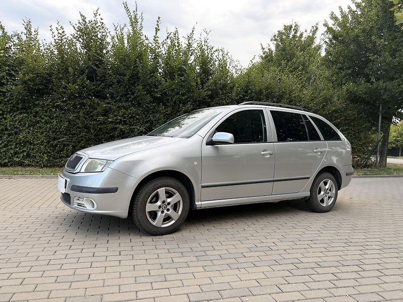Škoda Fabia 1.4 16V - fotka 4 z 28