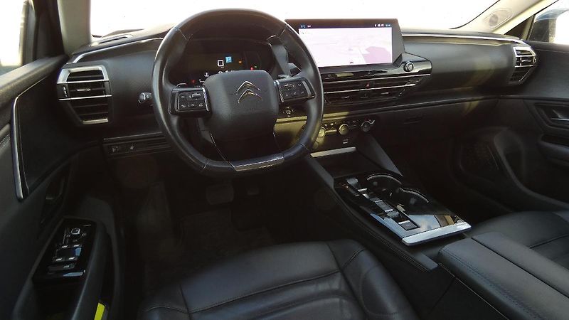 Citroën C5 X 1.6 PureTech 180 EAT8 Shine - fotka 5 z 23