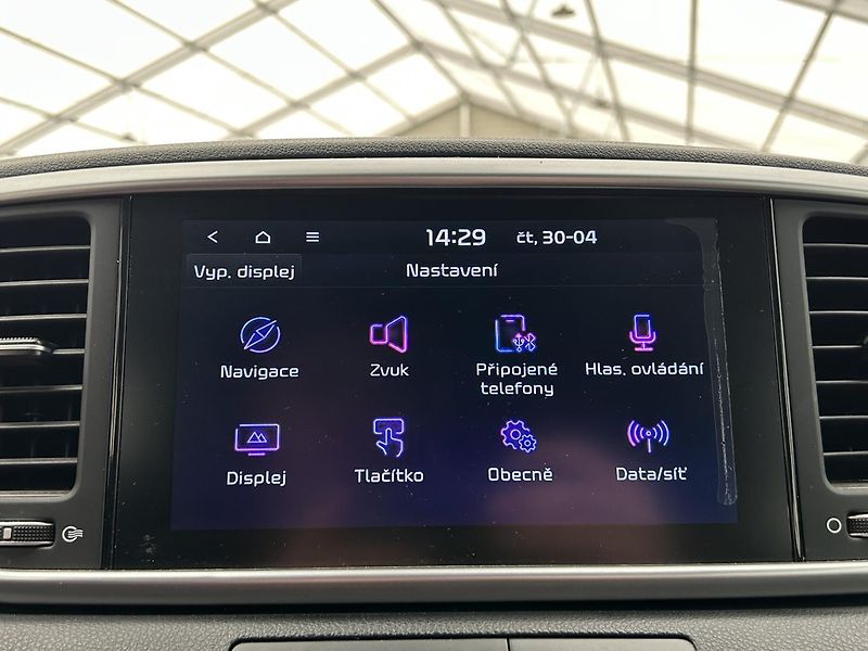 Kia Sportage 2.0 CRDi 4x4 PREMIUM (2019) - fotka 10 z 27