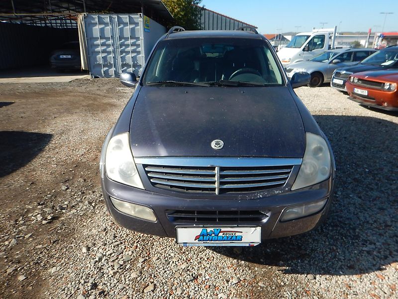 SsangYong Rexton 2.7 XDi, AUTOMAT, TAŽNÉ - fotka 3 z 22