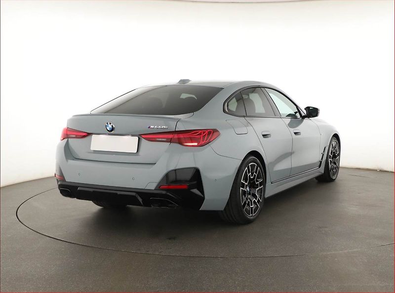 BMW Řada 4 (2025) M440i xDrive, Matrix LED - fotka 5 z 20