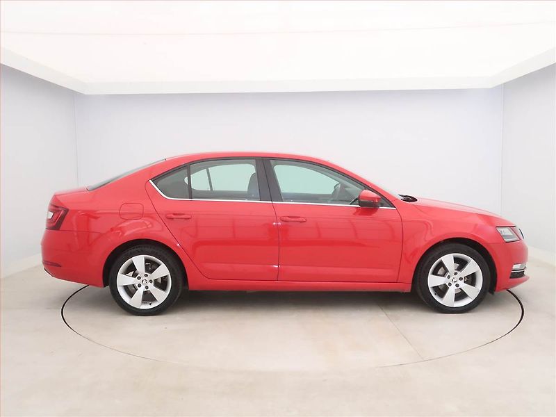 Škoda Octavia (2017) Style 1.6 TDI, Automat - fotka 6 z 16
