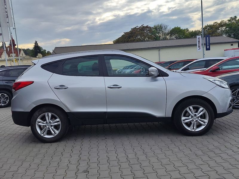 Hyundai ix35 2.0 CRDI/100kW Style - fotka 4 z 33