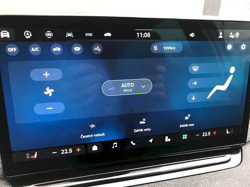 Škoda Octavia (2025) COMBI TOP SELECTION 1,5 TSI 11 - fotka 26 z 27