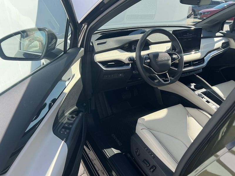 Škoda Enyaq (2026) L&K 85 82kWh - fotka 5 z 23