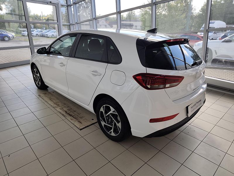 Hyundai i30 (2025) 1.5DPi 71kW Smart MT - fotka 2 z 21
