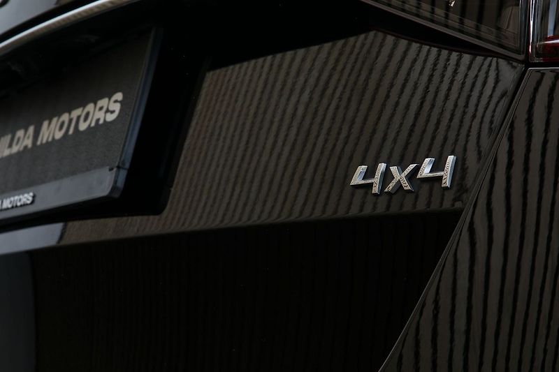Škoda Superb 2.0TSI 206kW 4x4 L&K Max výbav - fotka 12 z 44