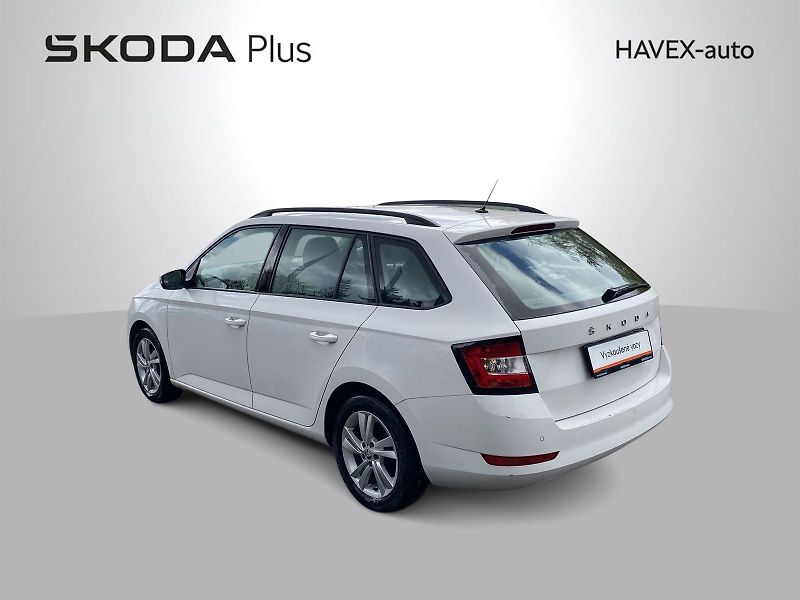 Škoda Fabia (2022) Combi 1.0 TSI Ambition Top - fotka 29 z 31