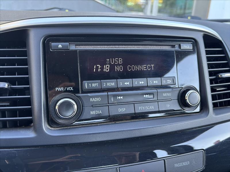 Mitsubishi Lancer 1,6 i 86kW Inform ČR 2xKOLA - fotka 18 z 28