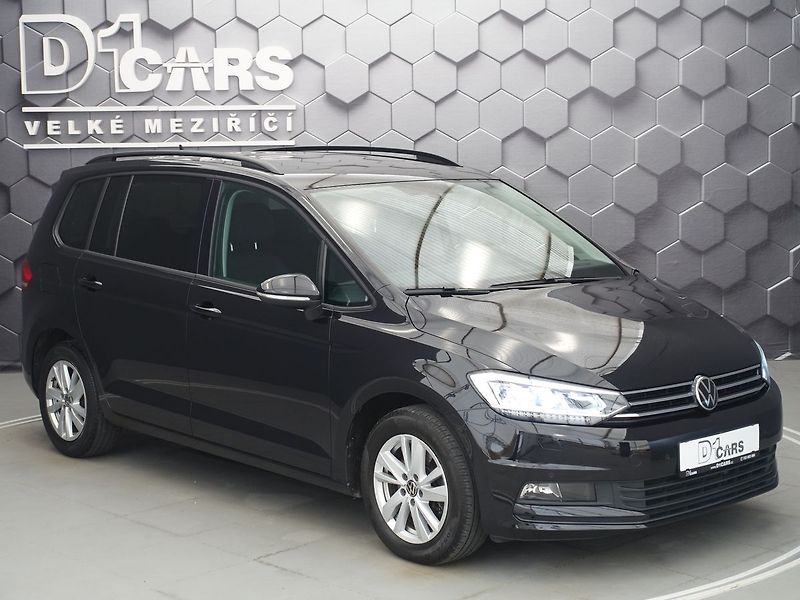 Volkswagen Touran 2.0 TDi, DSG, LED SVĚTLA - fotka 6 z 36