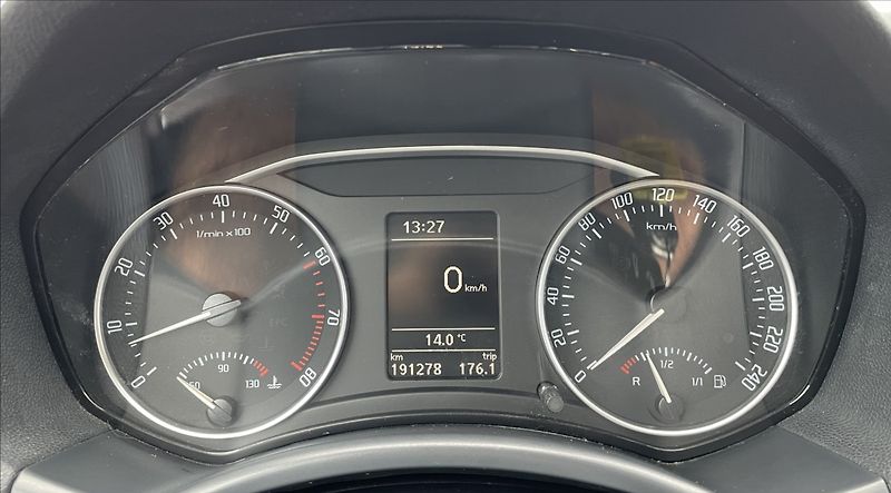 Škoda Octavia 1,2 TSi,77kW,STK 9/28,serv.kn. - fotka 13 z 20