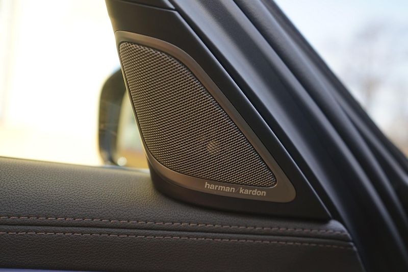 BMW Řada 7 745e H&K Panorama ZÁRUKA - fotka 20 z 42