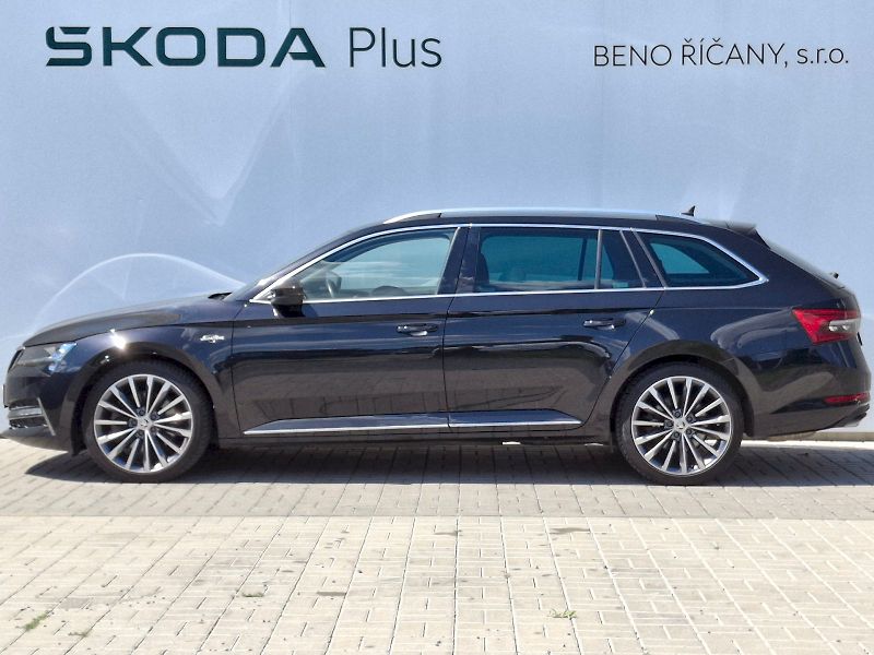 Škoda Superb (2024) Combi L&K DSG 4x4 2,0TSi 206kW - fotka 3 z 35