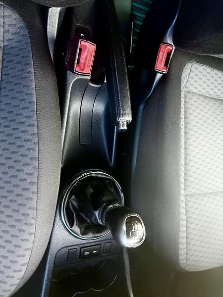 Škoda Fabia (2013) Škoda Fabia manuál  - fotka 9 z 15