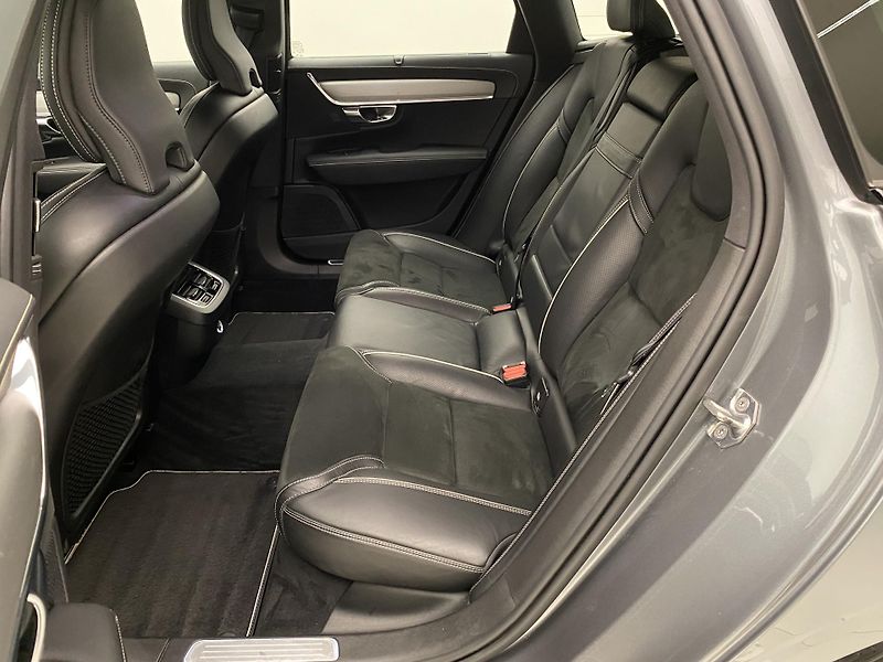 Volvo V90 D4 R-DESIGN AUT  - fotka 5 z 47