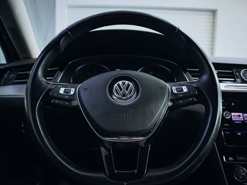 Volkswagen Passat Variant 1.5 TSI Highline Variant - fotka 17 z 28