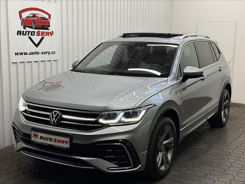 Volkswagen Tiguan Allspace R-LINE 180kW DCC H&K HUD PANO - fotka 1 z 50