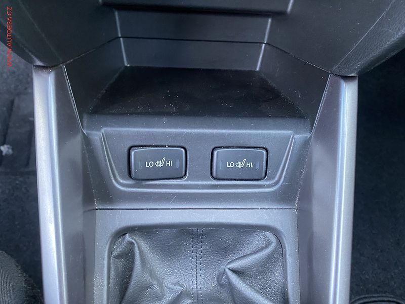 Suzuki Vitara (2019) 1.0 B-Jet, Comfort, navi - fotka 16 z 18