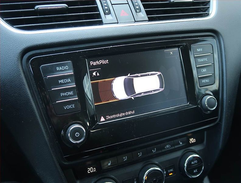 Škoda Octavia (2017) Ambition 1.6 TDI, Serv.kniha - fotka 15 z 15