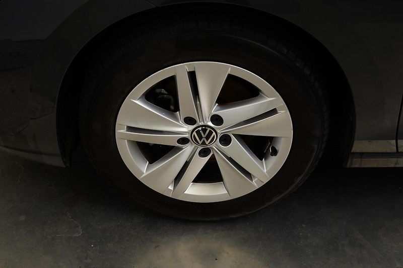 Volkswagen Golf - fotka 10 z 26