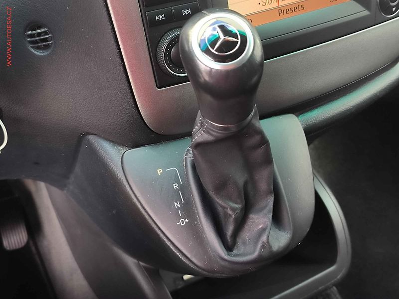 Mercedes-Benz Viano (2012) 3.0CDi L2, Trend, AT - fotka 15 z 22