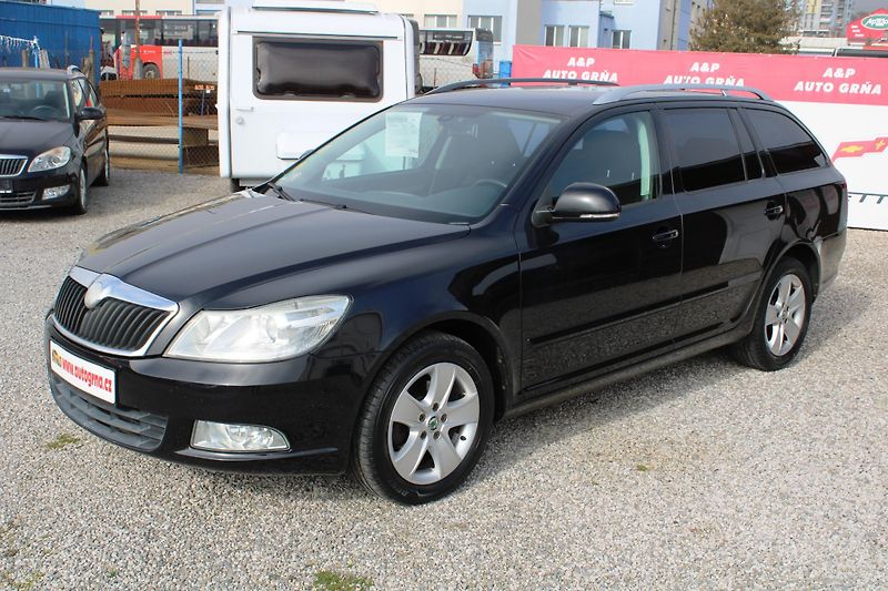 Škoda Octavia (2009) 1,4TSI KLIMA TEMPOMAT EL.OKNA  - fotka 3 z 15