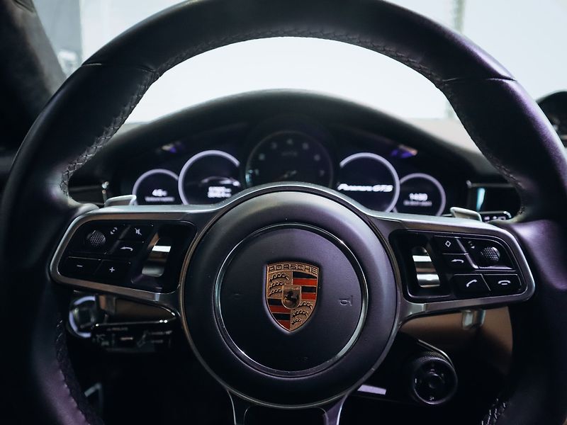 Porsche Panamera GTS Sport Turismo 338 kW - fotka 13 z 40