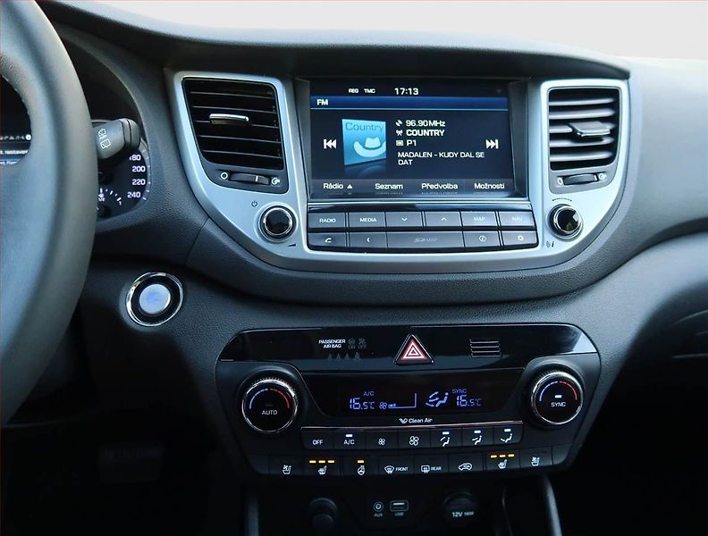 Hyundai Tucson (2016) Style 1.7 CRDi, Automat - fotka 12 z 25