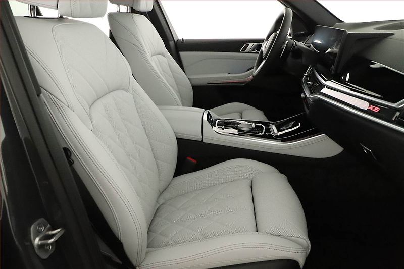 BMW X5 (2026) xDrive30d - fotka 7 z 31