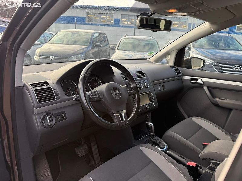 Volkswagen Touran 2.0 tdi, DSG - fotka 5 z 12