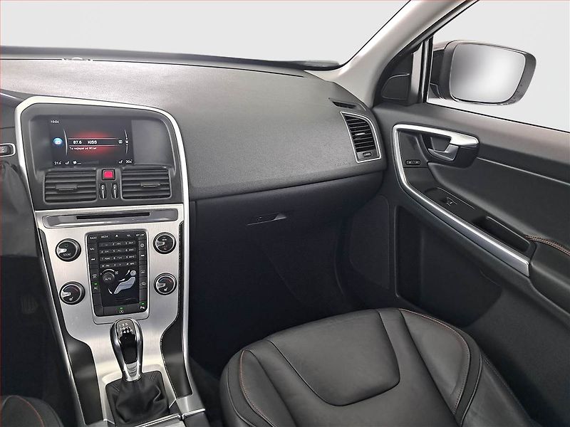 Volvo XC60 (2015) Ocean Race D4, Serv.kniha - fotka 8 z 15