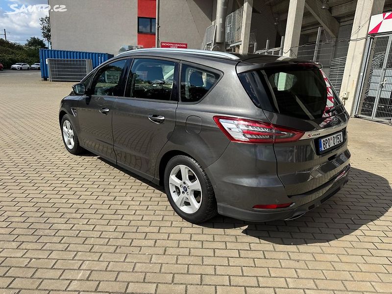 Ford S-MAX (2016) 2.0TDCi, 132kw Automat - fotka 3 z 19