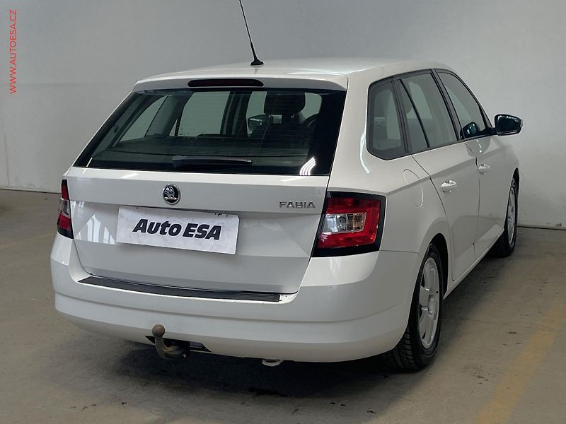 Škoda Fabia (2015) 1.4 TDi, ČR, AC, temp - fotka 4 z 15